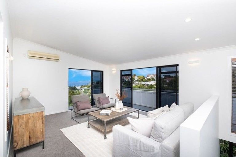 Photo of property in 5 Corry Avenue, Bluff Hill, Napier, 4110