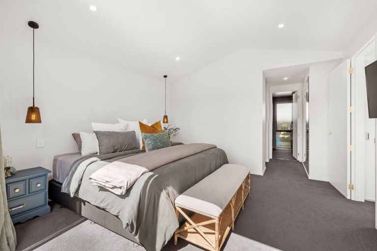 Photo of property in 8 Kirkland Crescent, Harewood, Christchurch, 8051