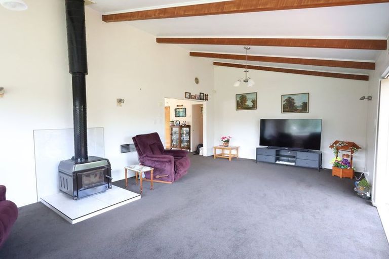 Photo of property in 16 Omapere Street, Dobson, Greymouth, 7805