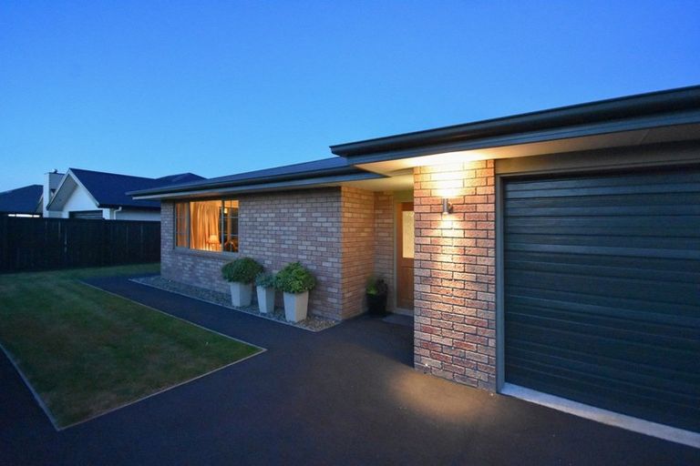 Photo of property in 42 Hagart-alexander Drive, Mosgiel, 9024
