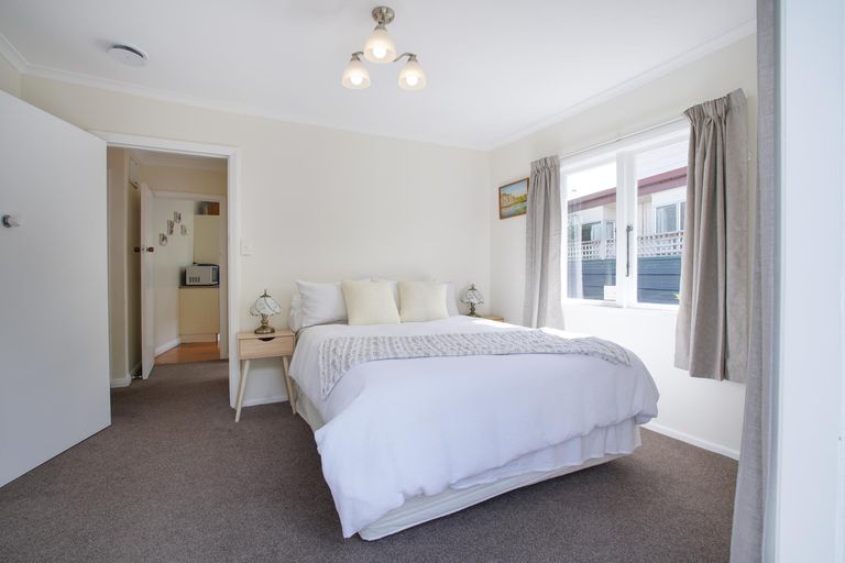 Photo of property in 222 Vogel Street, Roslyn, Palmerston North, 4414