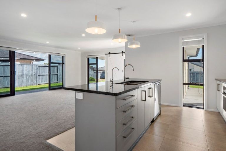 Photo of property in 6 Howie Rise, Te Puke, 3119