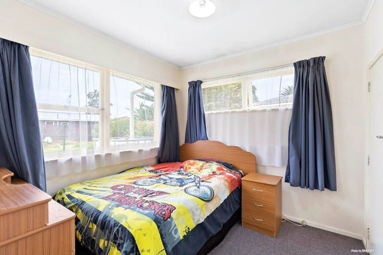 Photo of property in 15 Cape Road, Mangere, Auckland, 2022