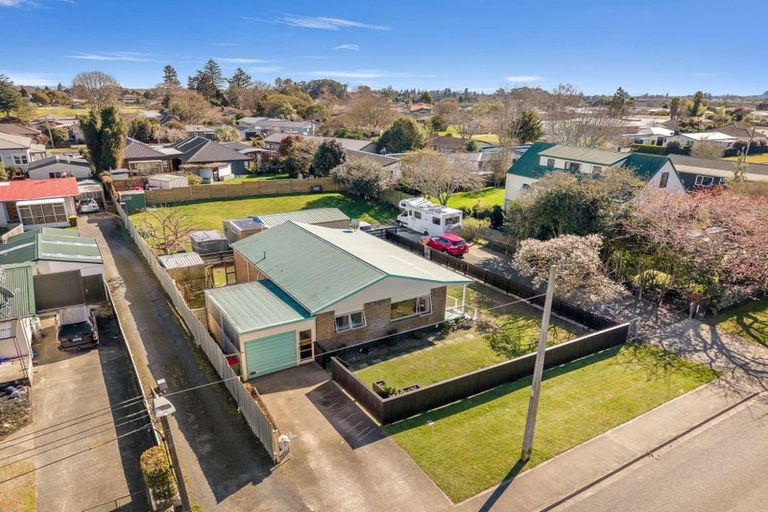 Photo of property in 5 Carlyle Street, Leamington, Cambridge, 3432