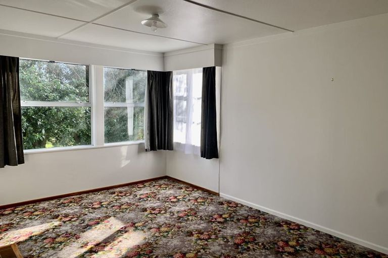 Photo of property in 7 Cleland Crescent, Naenae, Lower Hutt, 5011