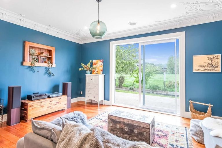 Photo of property in 90 Tane Road, Tokomaru, Palmerston North, 4474