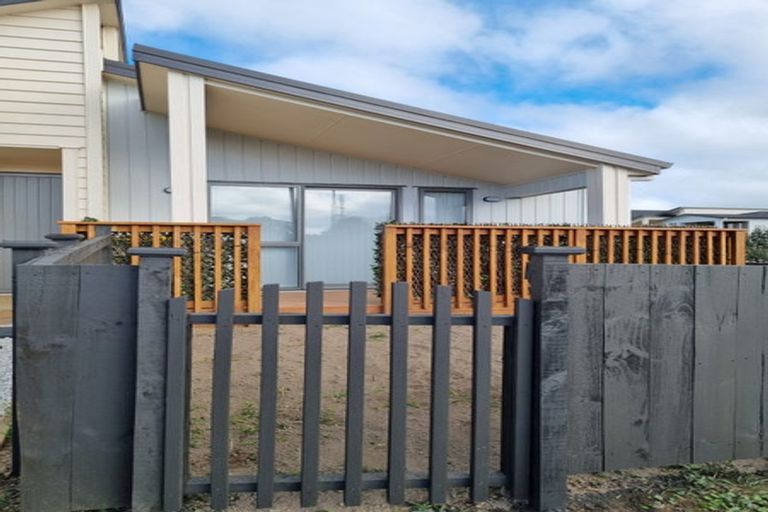 Photo of property in 27a Tributary Parade, Karaka, Papakura, 2113