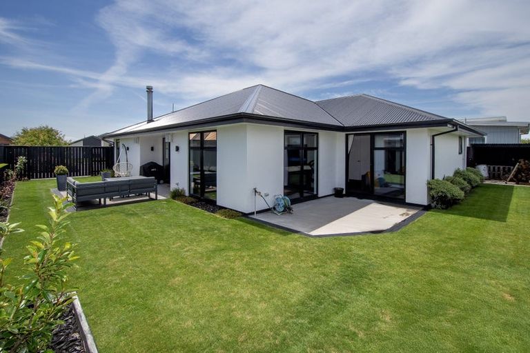 Photo of property in 72 Tiritiri Moana Drive, Pegasus, 7612