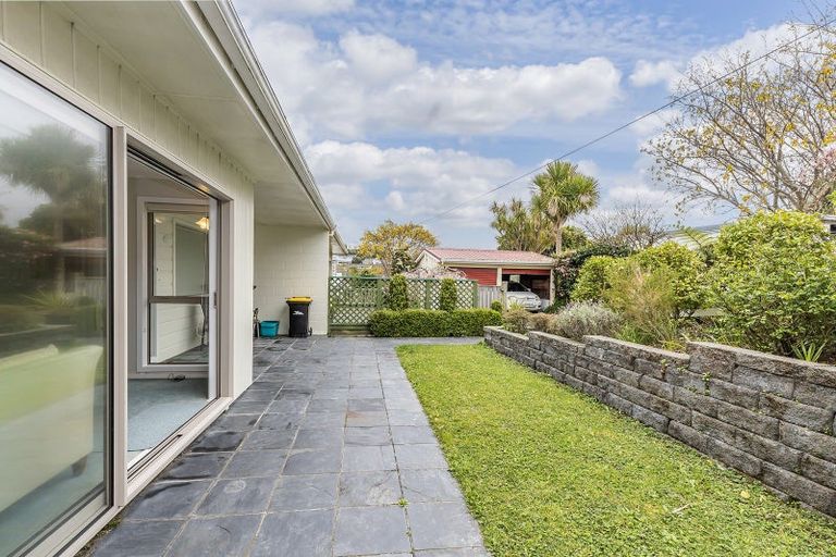 Photo of property in 2/13 Spiers Street, Karori, Wellington, 6012