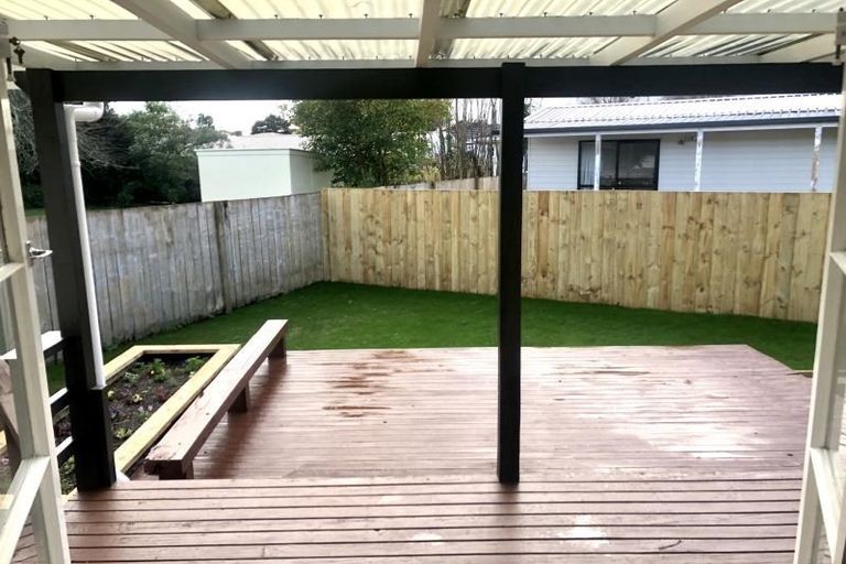 Photo of property in 30 Douglas Crescent, Fairfield, Hamilton, 3214