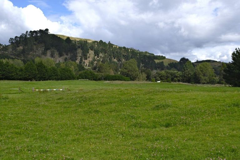 Photo of property in 804 Tukairangi Road, Kinloch, Taupo, 3385