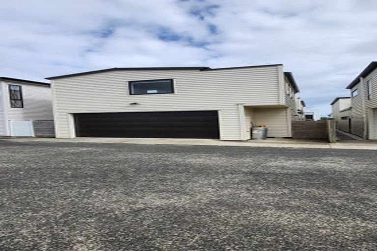 Photo of property in 23 Lockheed Street, Hobsonville, Auckland, 0618