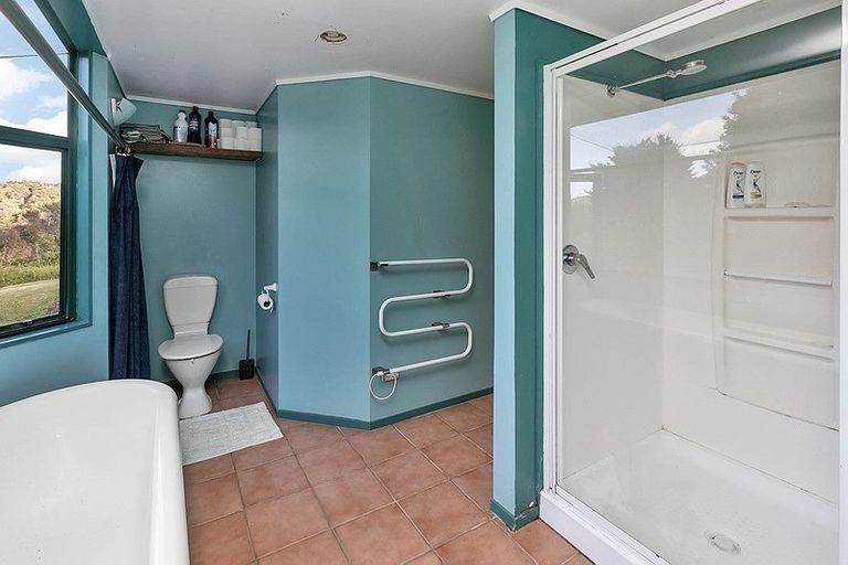 Photo of property in 1106 Russell Road, Whakapara, Hikurangi, 0184