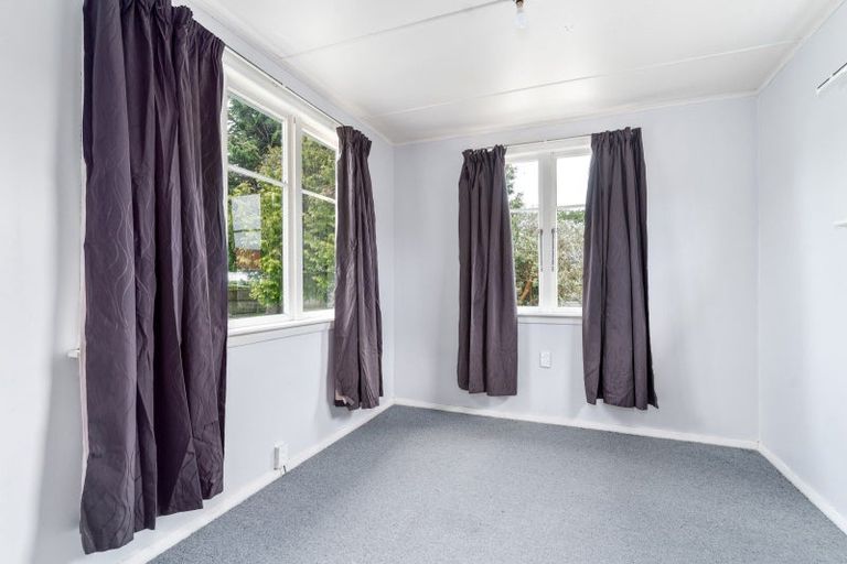 Photo of property in 238 High Street North, Carterton, 5713