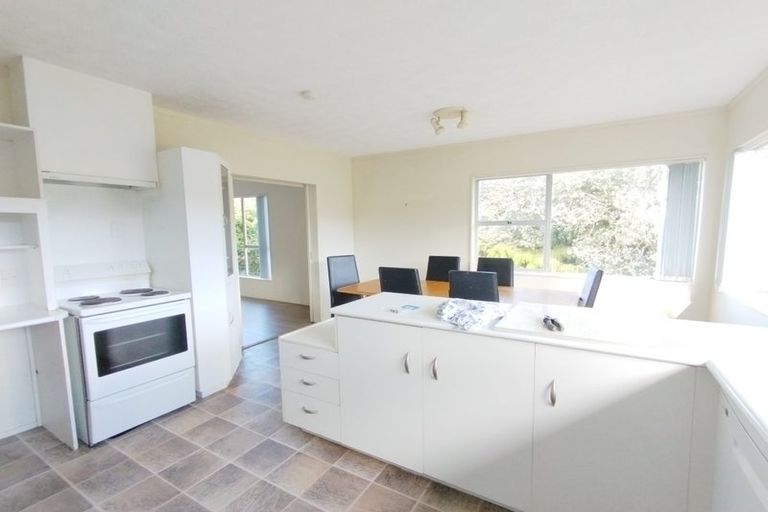 Photo of property in 96 Mountbatten Avenue, Hillcrest, Auckland, 0627
