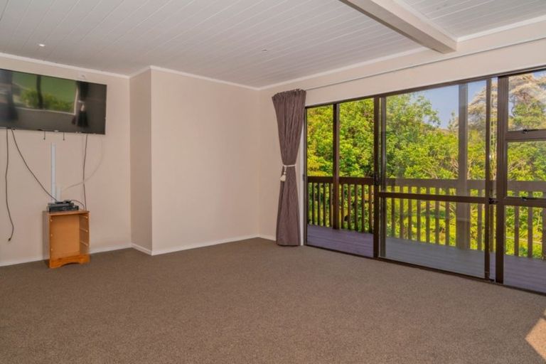 Photo of property in 4 Puriri Place, Whitianga, 3510