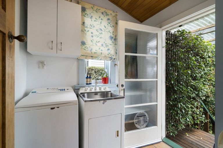 Photo of property in 173 Lake Road, Belmont, Auckland, 0622