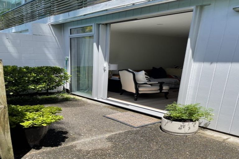 Photo of property in 26/73 Princes Street, Northcote Point, Auckland, 0627