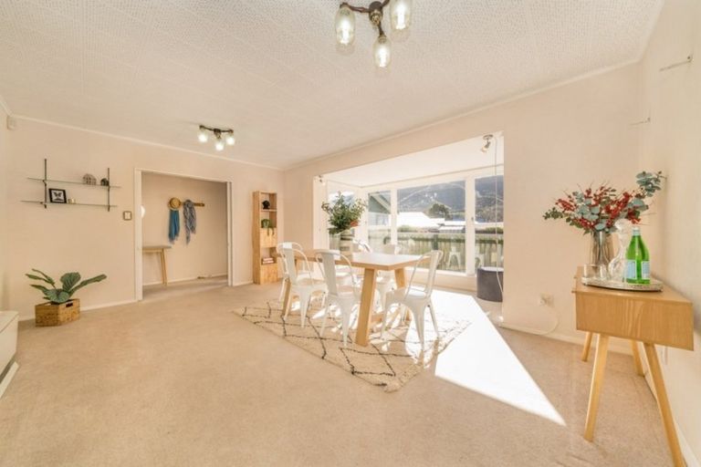 Photo of property in 60 Totara Park Road, Totara Park, Upper Hutt, 5018
