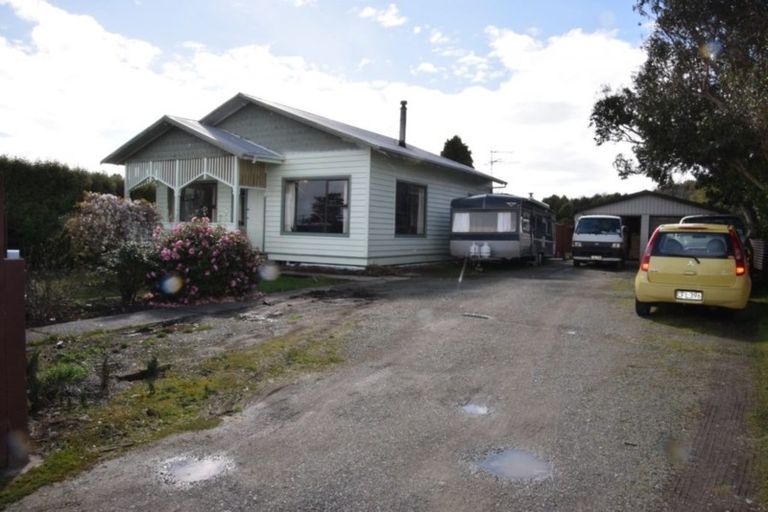 Photo of property in 124 Moulson Street, Strathern, Invercargill, 9812