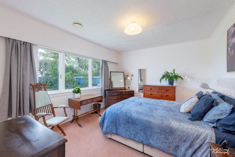 Photo of property in 27 Wainui Road, Waiwhetu, Lower Hutt, 5010