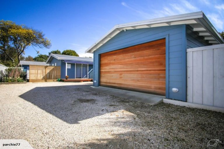 Photo of property in 37 Iwa Street, Mapua, 7005