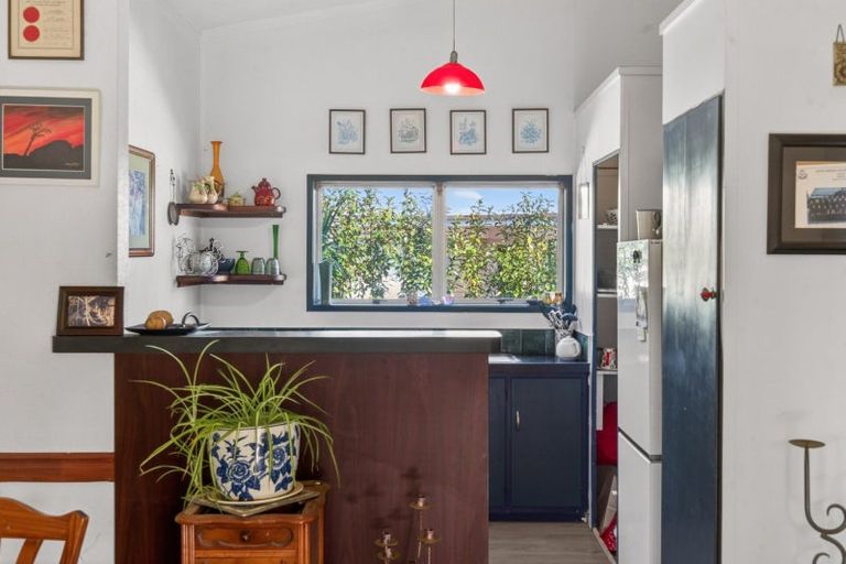 Photo of property in 21 Jonathon Street, Brookfield, Tauranga, 3110