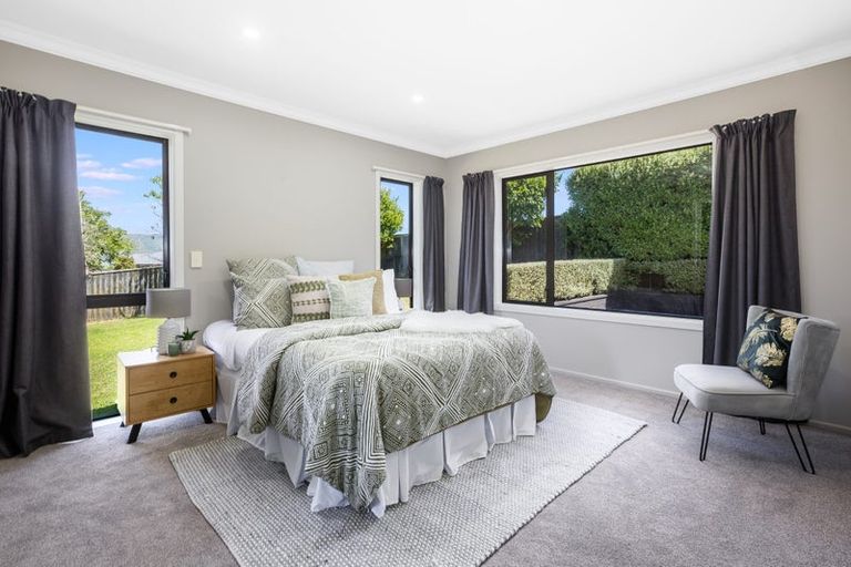 Photo of property in 123 Te Puia Drive, Aotea, Porirua, 5024