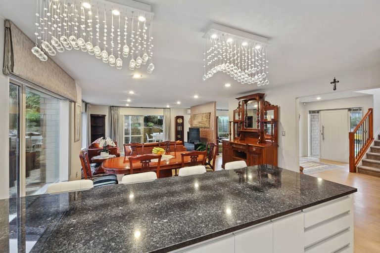 Photo of property in 96 Babich Road North, Ranui, Auckland, 0612