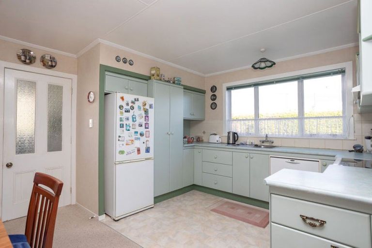 Photo of property in 8 Thyra Street, Dannevirke, 4930