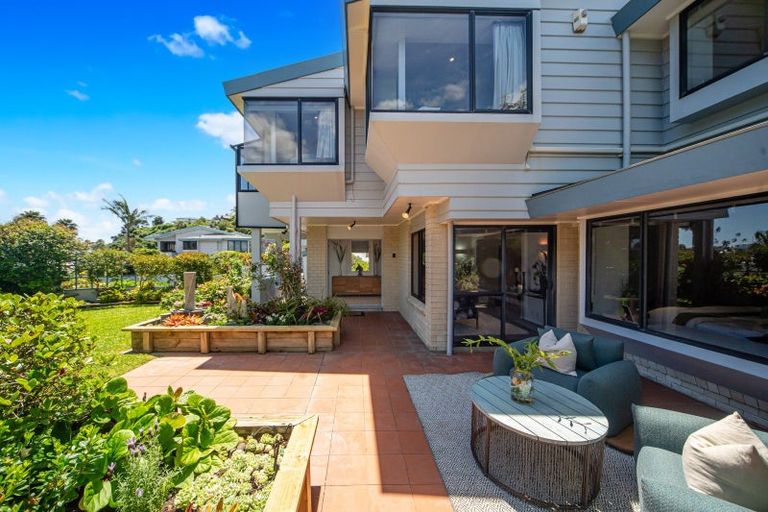 Photo of property in 1/33 Argo Drive, Half Moon Bay, Auckland, 2012