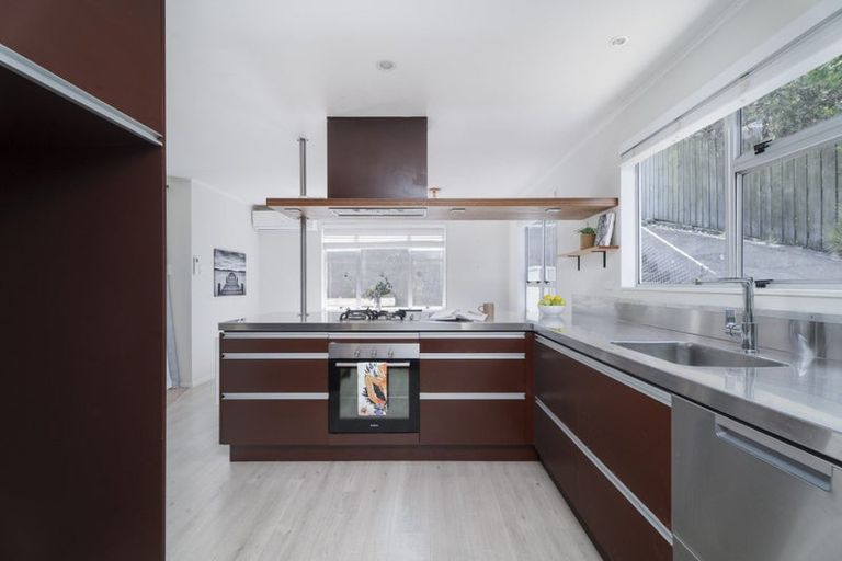 Photo of property in 1 The Spinney, Titahi Bay, Porirua, 5022