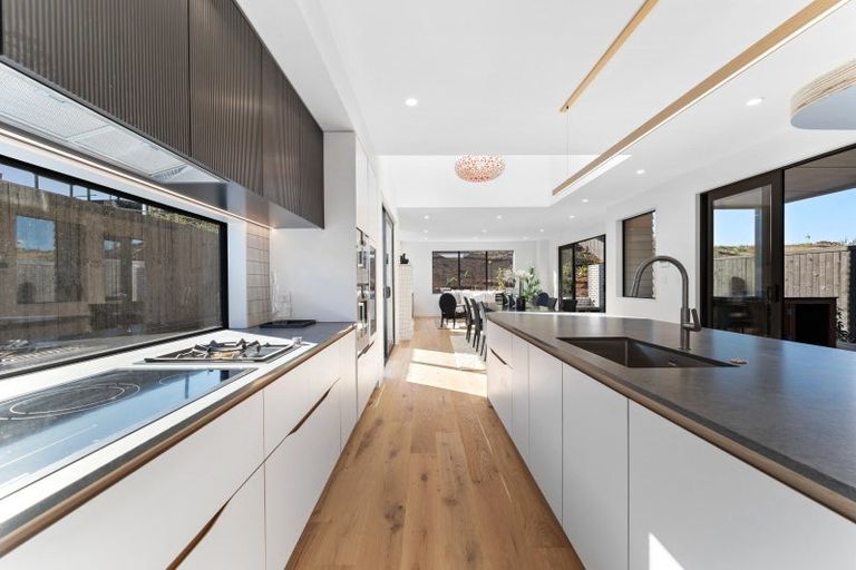 Photo of property in 183 Te Oneroa Way, Long Bay, Auckland, 0630