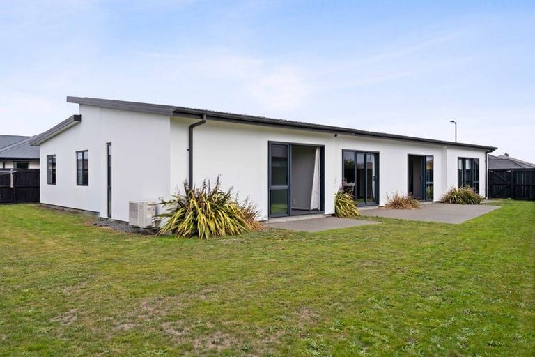 Photo of property in 22 Leader Street, Marshland, Christchurch, 8083
