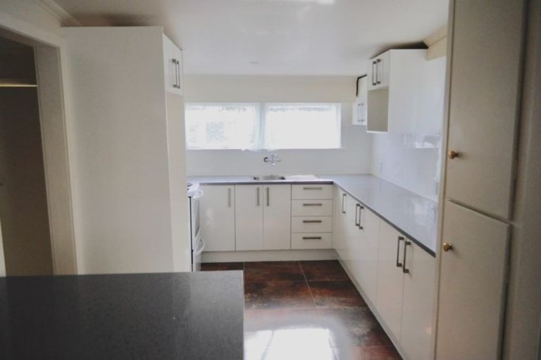 Photo of property in 692 Beach Road, Browns Bay, Auckland, 0630