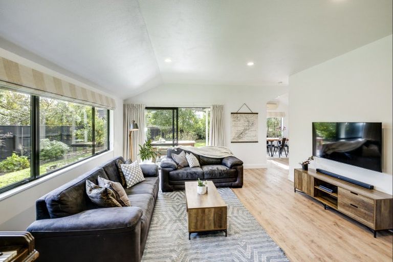 Photo of property in 5 Woodlands Drive, Havelock North, 4130