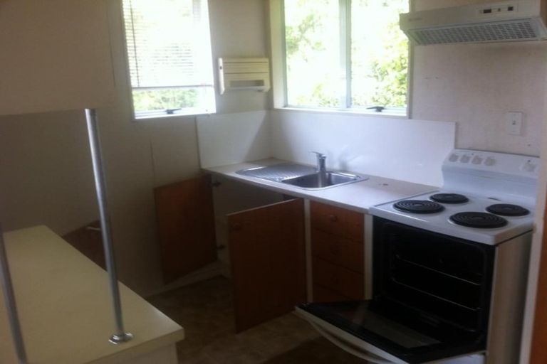 Photo of property in 8 Hawke Place, Pukekohe, 2120