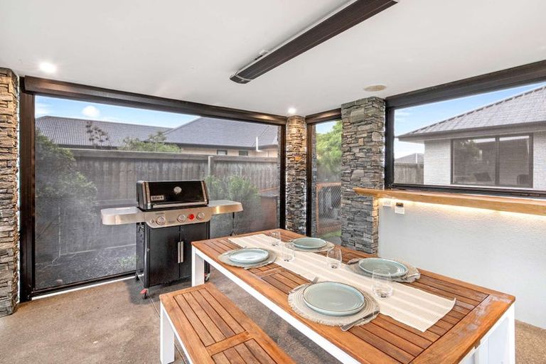 Photo of property in 51 Watkins Drive, Rangiora, 7400