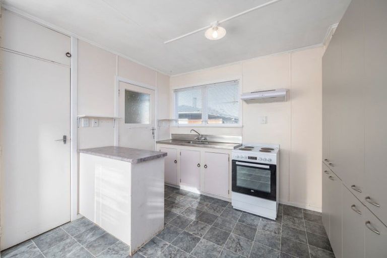 Photo of property in 15 Wharenui Road, Owhata, Rotorua, 3010