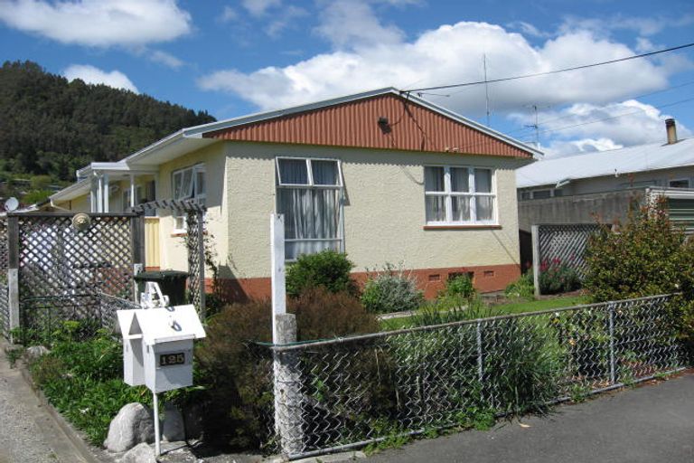 Photo of property in 1/125 Tipahi Street, Nelson South, Nelson, 7010