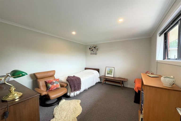 Photo of property in 5 Mill Street, Clinton, 9534