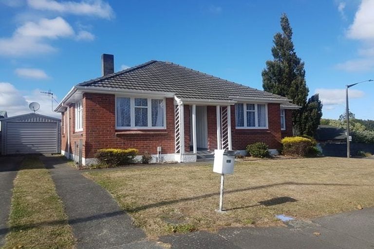 Photo of property in 610 Featherston Street, Roslyn, Palmerston North, 4414