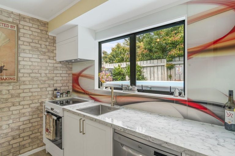 Photo of property in 52 Awaiti Place, Hairini, Tauranga, 3112