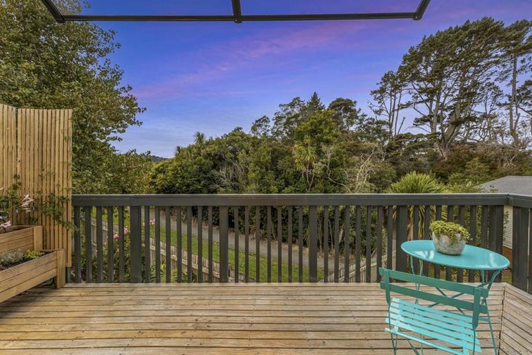 Photo of property in 14 Packham Place, Beach Haven, Auckland, 0626