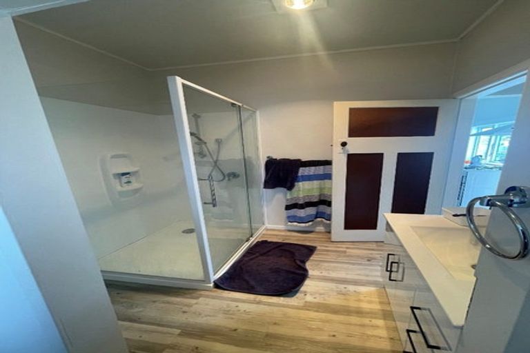 Photo of property in 6 Strange Street, Waitara, 4320