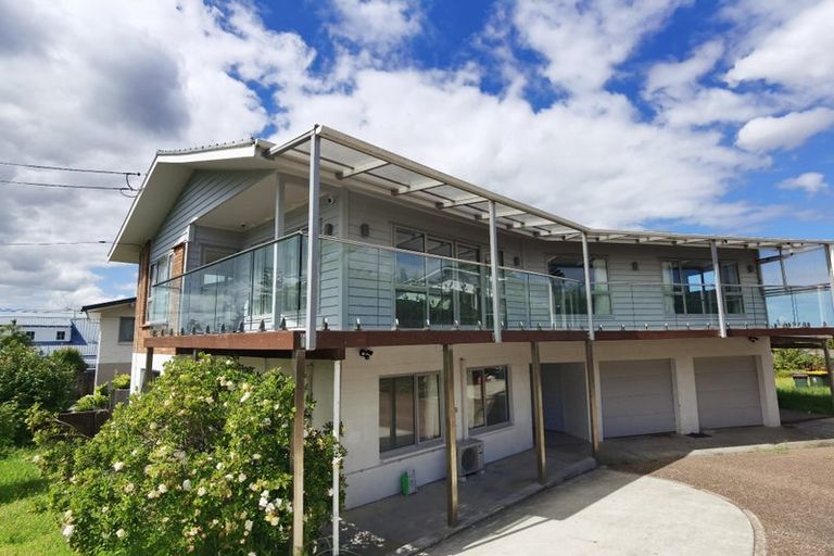 Photo of property in 194 Bleakhouse Road, Mellons Bay, Auckland, 2014