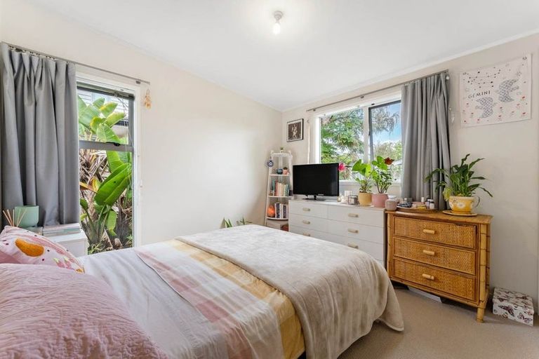 Photo of property in 10 Allender Drive, Torbay, Auckland, 0630