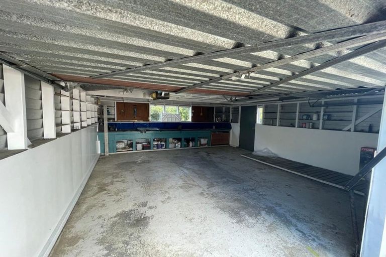 Photo of property in 8 Wyman Place, Pakuranga Heights, Auckland, 2010