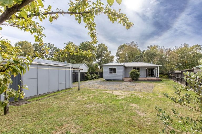 Photo of property in 174 Te Rangitautahanga Road, Turangi, 3334