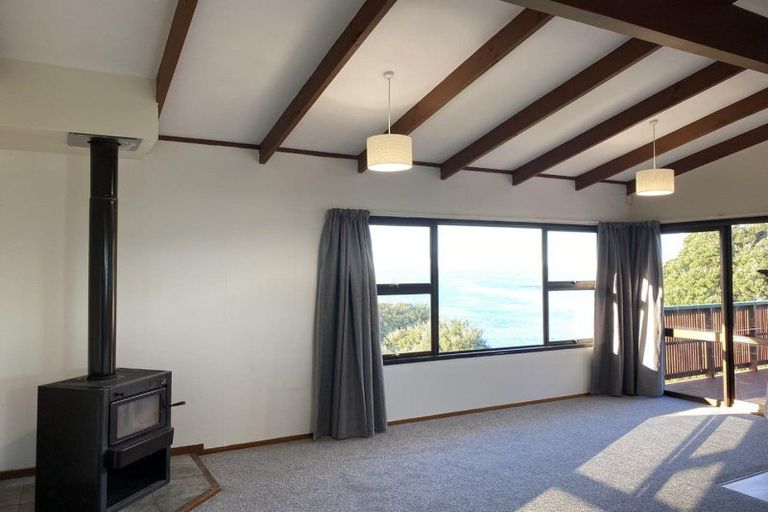 Photo of property in 306 Rockell Road, Whananaki, Hikurangi, 0181